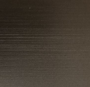 Metallo laccato color fango